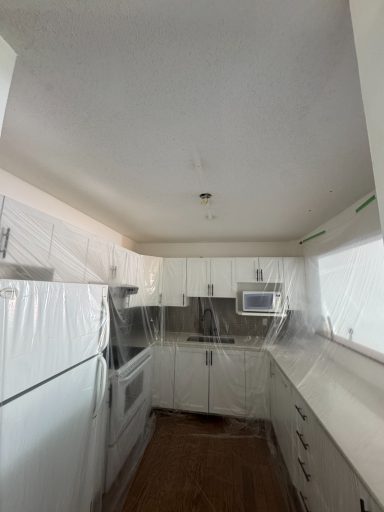 2025-Popcorn ceiling - before